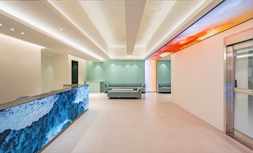 MINISH 치과 복도 LED 천장 스크린 콘텐츠 연출